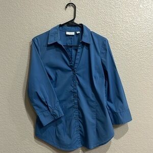 New York & Co. Blue Stretchy Blouse- size Women's Medium 3/4 Sleeve button down